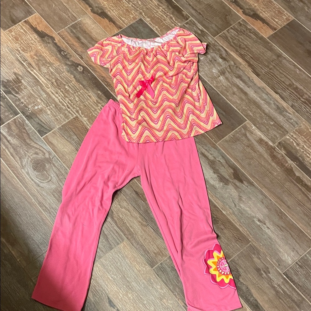 American Girl!  Pink Zigzag Top and Pants Set.